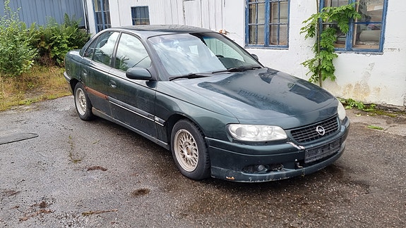 Opel Omega 2 of 18
