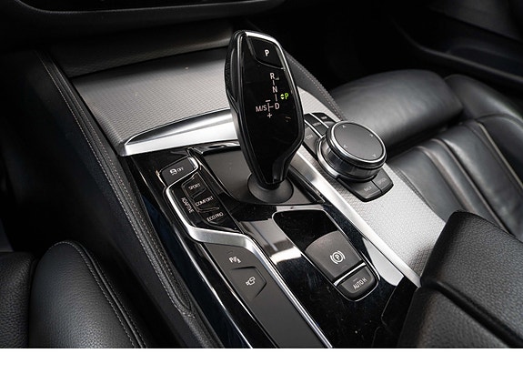 BMW 5-Serie 17 of 30