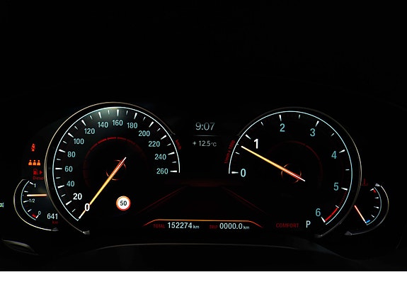 BMW 5-Serie 15 of 30