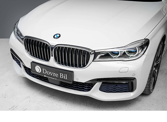BMW 750d 5 of 30