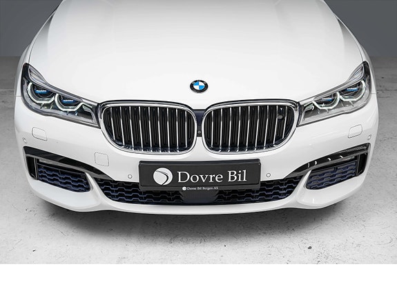 BMW 750d 7 of 30
