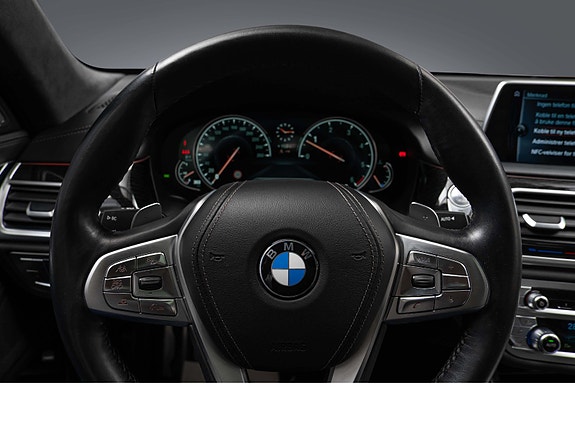 BMW 750d 15 of 30