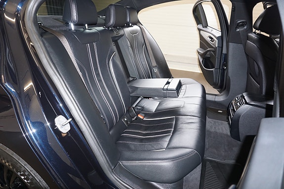 BMW 5-Serie 22 of 30