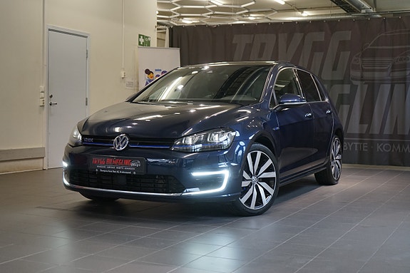 Volkswagen Golf VII 2 of 5