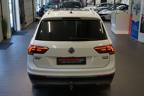 Volkswagen Tiguan Allspace 6 of 30