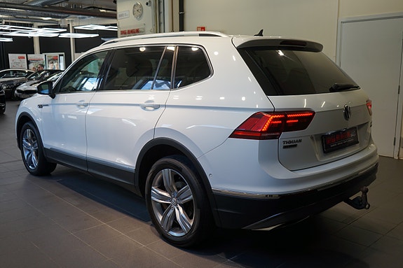 Volkswagen Tiguan Allspace 4 of 30