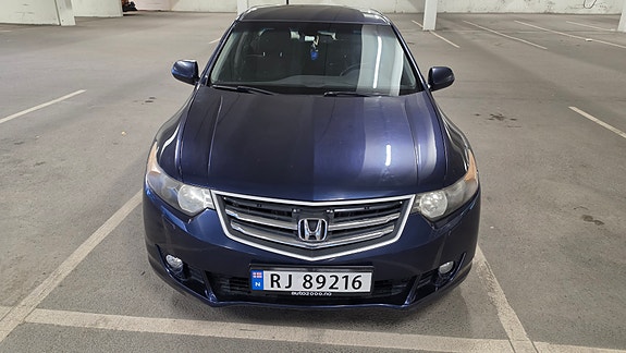 Honda Accord 3 of 5