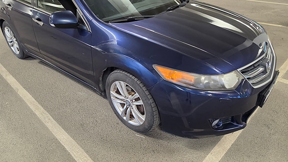 Honda Accord 4 of 5