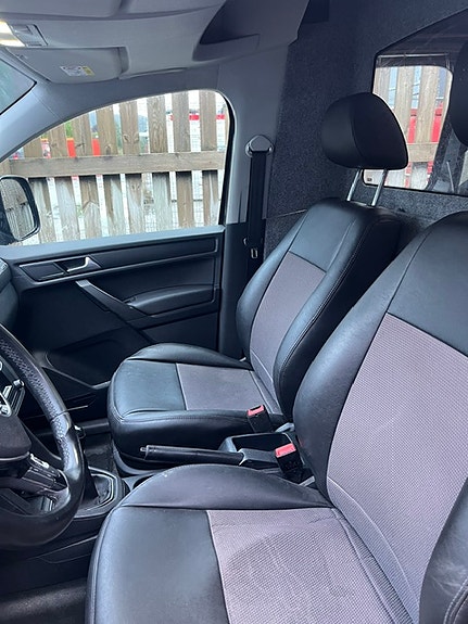 Volkswagen Caddy Maxi 4 of 5