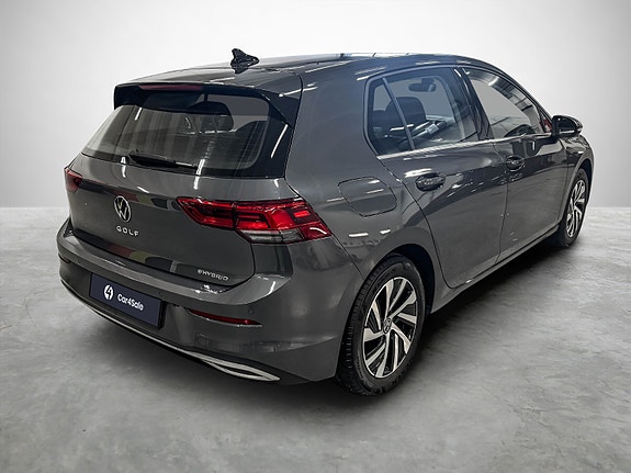 Volkswagen Golf VIII 5 of 5
