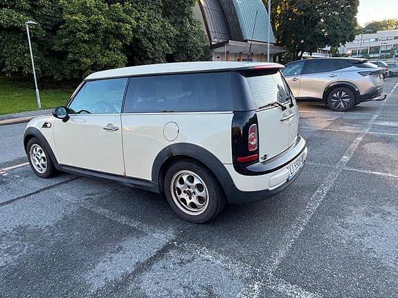 MINI Clubman One 13 of 23