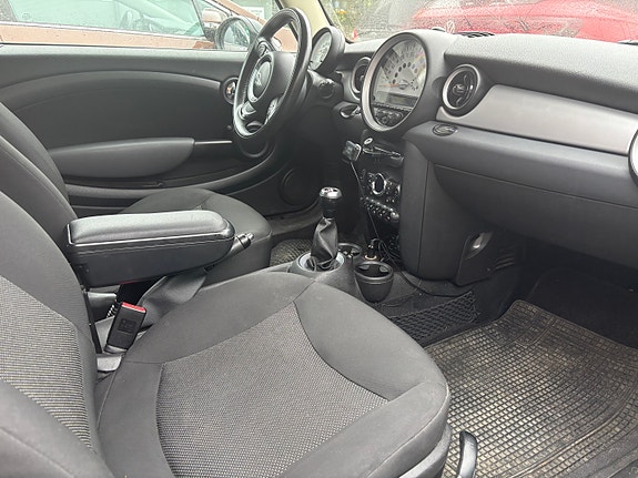 MINI Clubman One 19 of 23