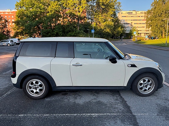 MINI Clubman One 8 of 23