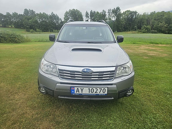 Subaru Forester 5 of 16