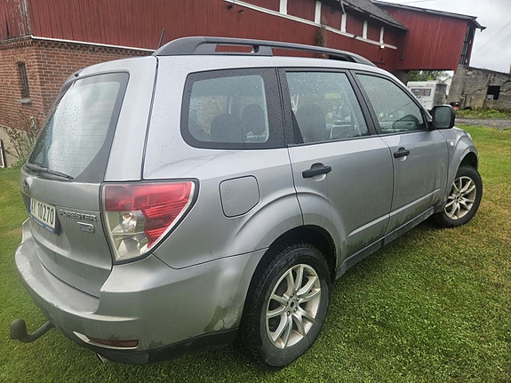 Subaru Forester 7 of 16