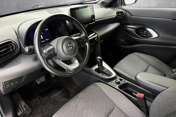 Toyota Yaris Cross 9 of 28