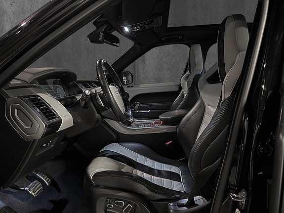 Land Rover Range Rover Sport 12 of 28