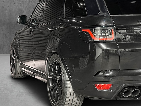 Land Rover Range Rover Sport 11 of 28