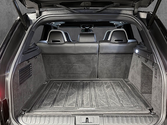 Land Rover Range Rover Sport 27 of 28
