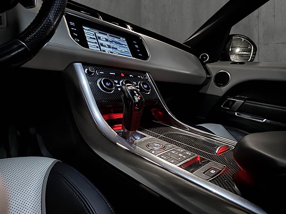 Land Rover Range Rover Sport 15 of 28