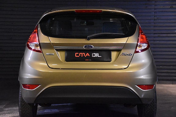 Ford Fiesta 8 of 17