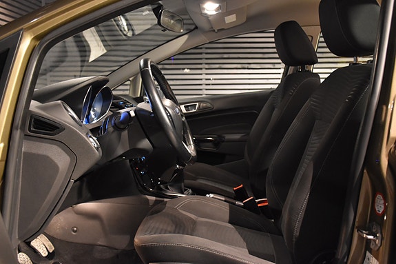 Ford Fiesta 11 of 17