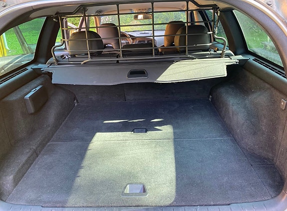 Volvo XC70 12 of 12