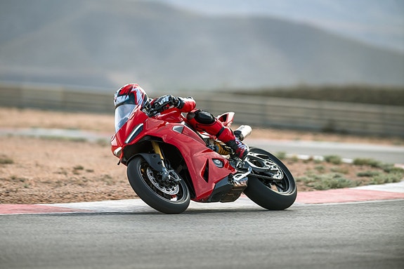 Ducati Panigale V2 / V2 S 7 of 11