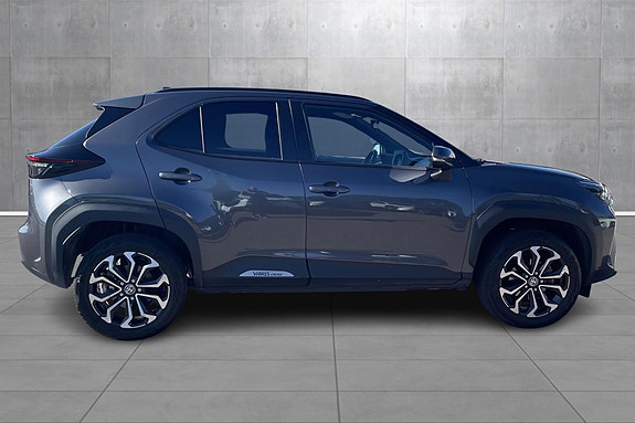 Toyota Yaris Cross 6 of 19