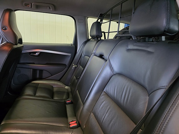 Volvo XC70 8 of 25