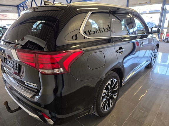 Mitsubishi Outlander 4 of 17