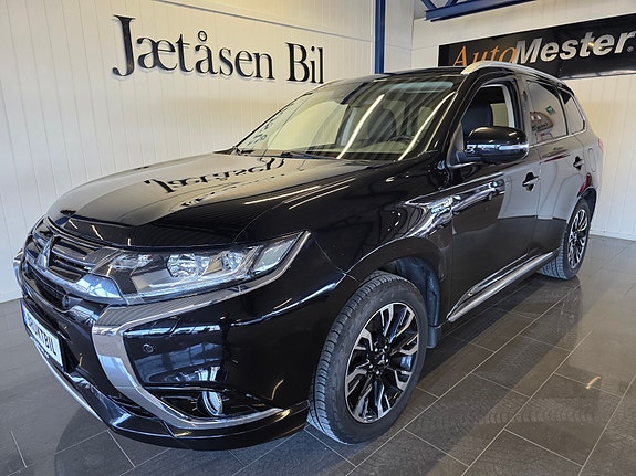 Mitsubishi Outlander 2 of 17