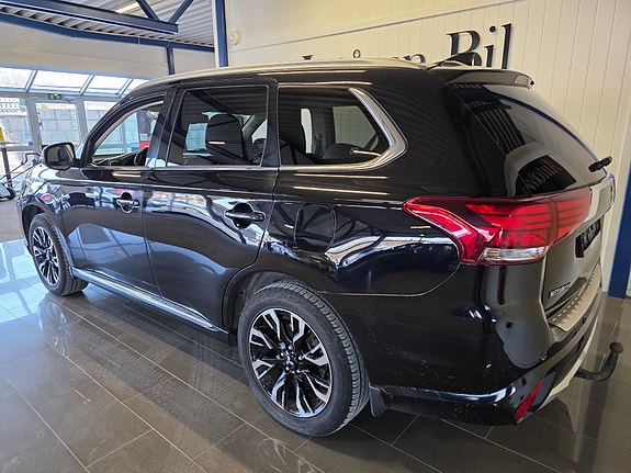 Mitsubishi Outlander 3 of 17
