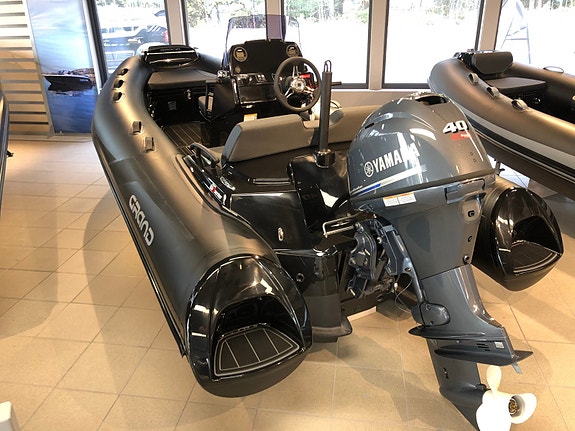 Grand 420 UBE Yamaha F40 Seadeck/bunnstoff - Innbytte! 15 of 16
