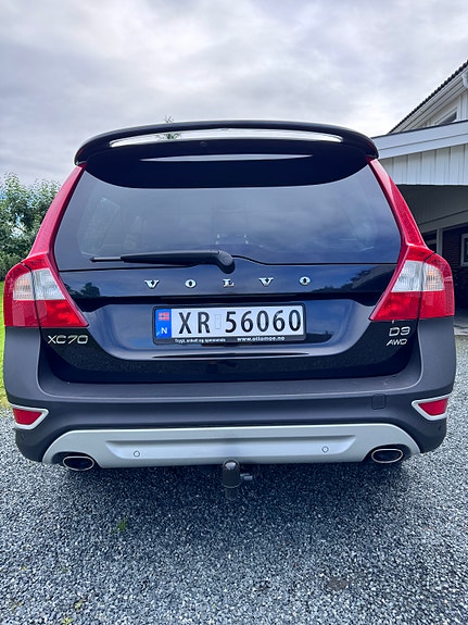 Volvo XC70 4 of 13