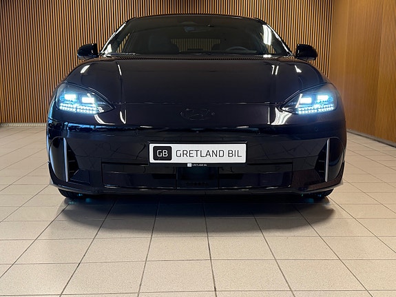 Hyundai Ioniq 6 4 of 5