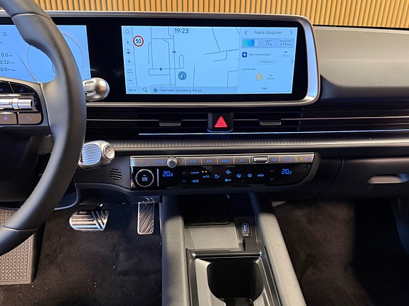 Hyundai Ioniq 6 16 of 26