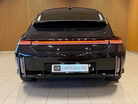 Hyundai Ioniq 6 5 of 5