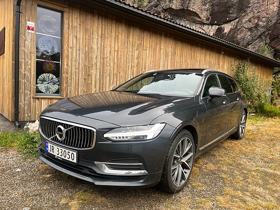 Volvo V90 2 of 22