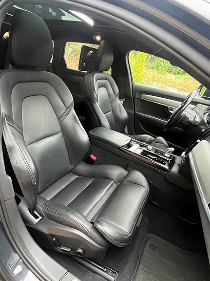 Volvo V90 14 of 22