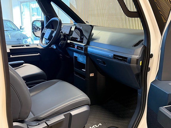 Kia PV5 18 of 24