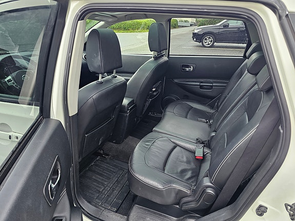 Nissan Qashqai+2 26 of 30