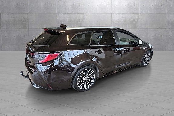 Toyota Corolla 5 of 5