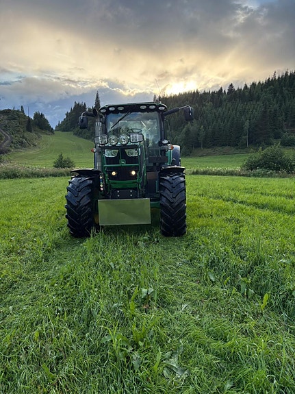 John Deere 6210r 2 of 5