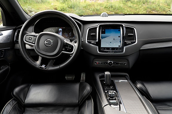 Volvo XC90 16 of 20
