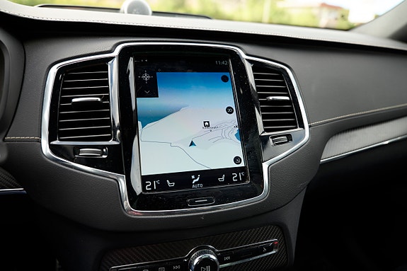 Volvo XC90 15 of 20