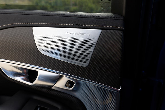 Volvo XC90 18 of 20