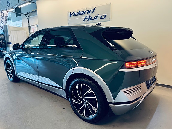 Hyundai Ioniq 5 4 of 5