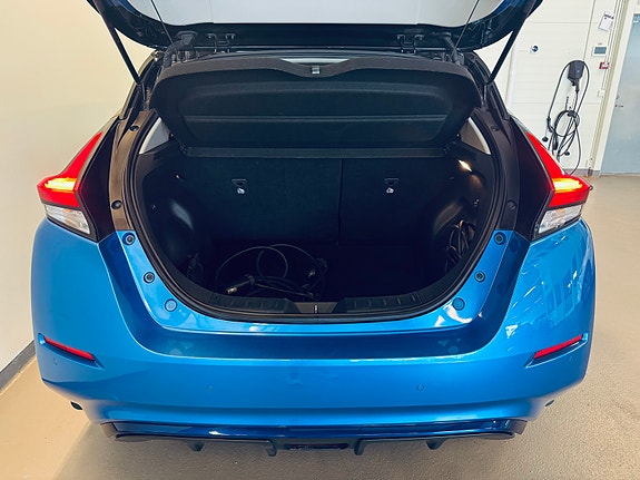 Nissan Leaf 25 of 27
