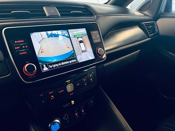 Nissan Leaf 12 of 27